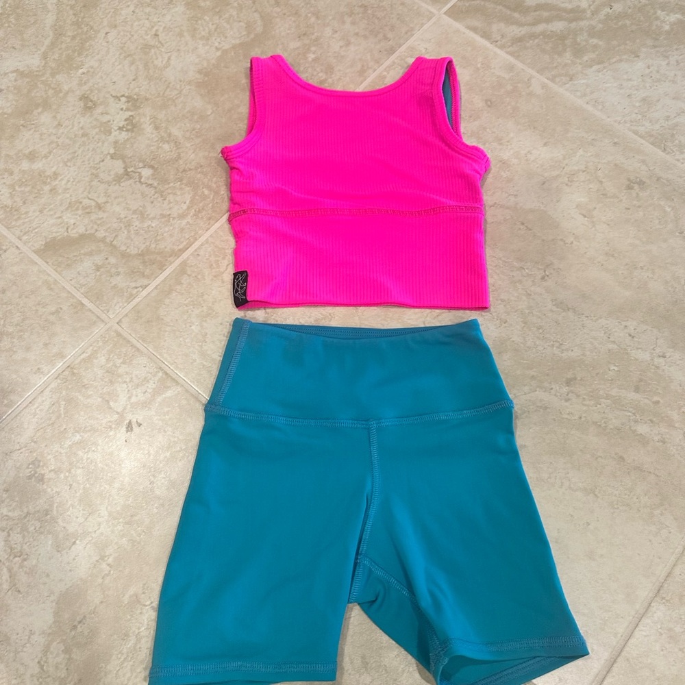 Tiger Friday Matching Set with Reversible Top!